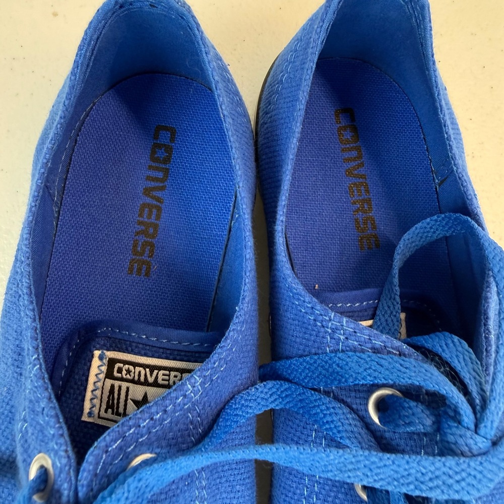 Converse Chuck Taylor All Star Dainty Ox Laser Blue Canvas Sneaker 10 - Picture 4 of 12